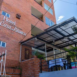 Ayenda Casa Blanca Laureles Hotel