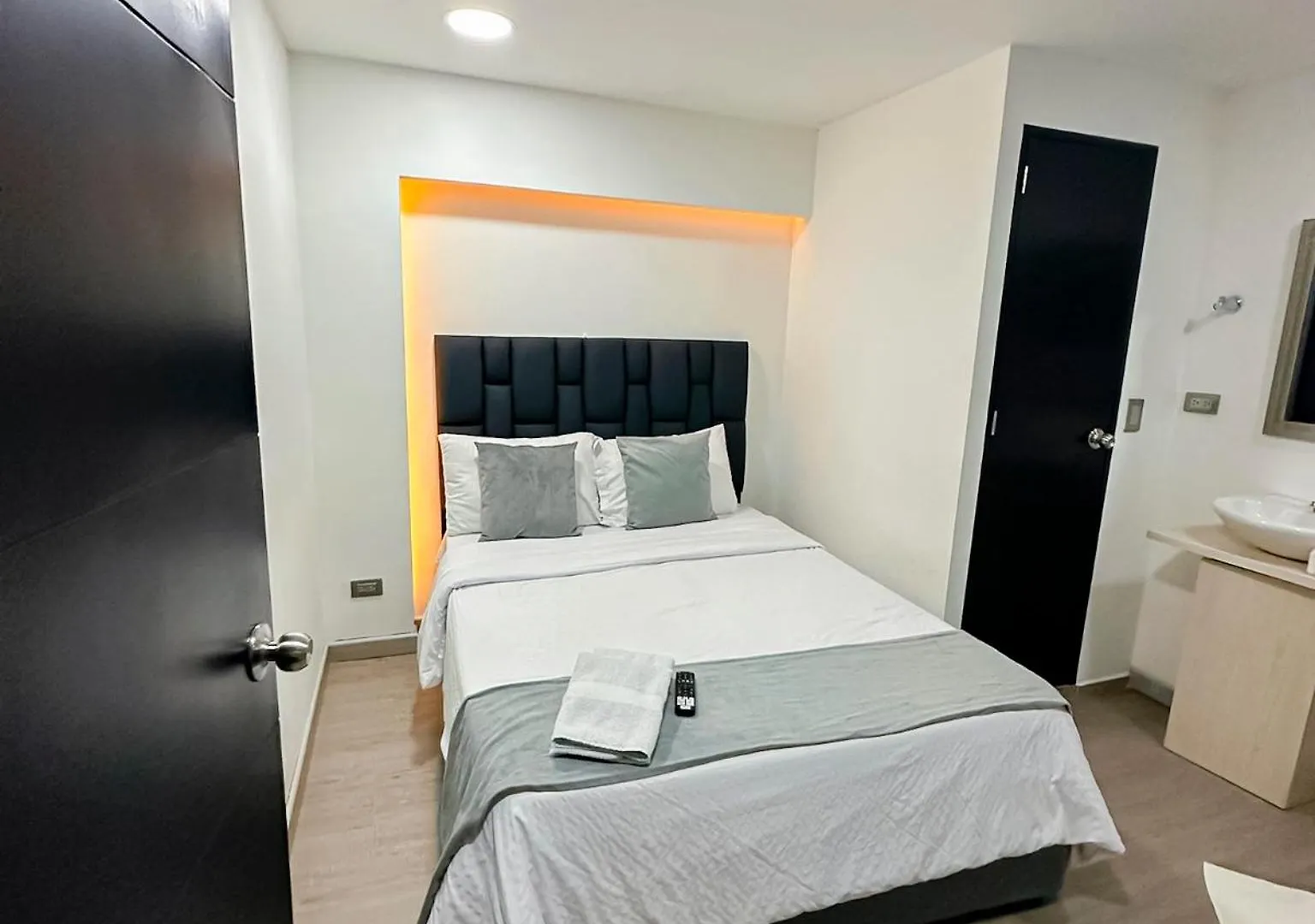 Orbe Hotel Medellin 4*,  Colombia