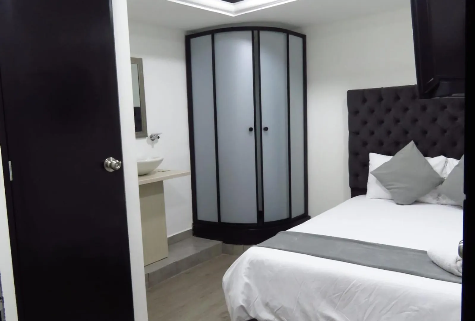Orbe Hotel Medellin 4*,